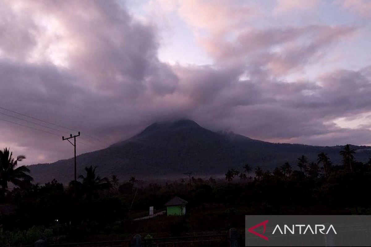 Badan Geologi imbau warga waspada banjir lahar Gunung Lewotobi