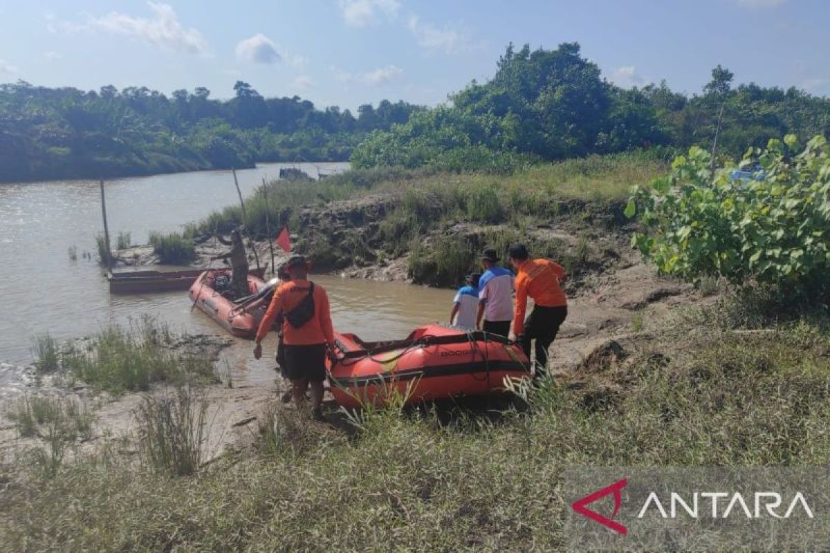 Tim SAR gabungan cari pemancing diserang buaya di sungai Bukit Layang Bangka