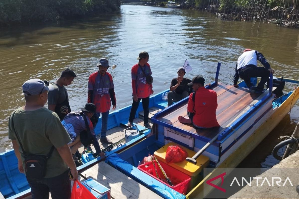 Bupati Bangka Selatan minta lomba mancing udang di Desa Kepoh jadi agenda wisata