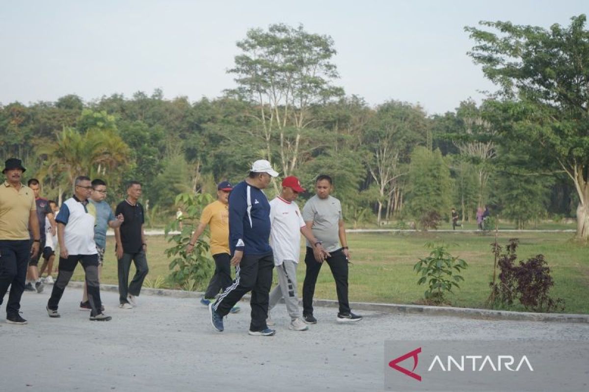 Bupati Asahan ajak warga ramaikan car free day