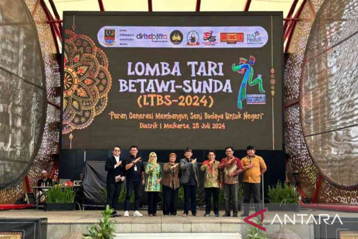 Ratusan pelajar SMP ikut Lomba Tari Betawi-Sunda