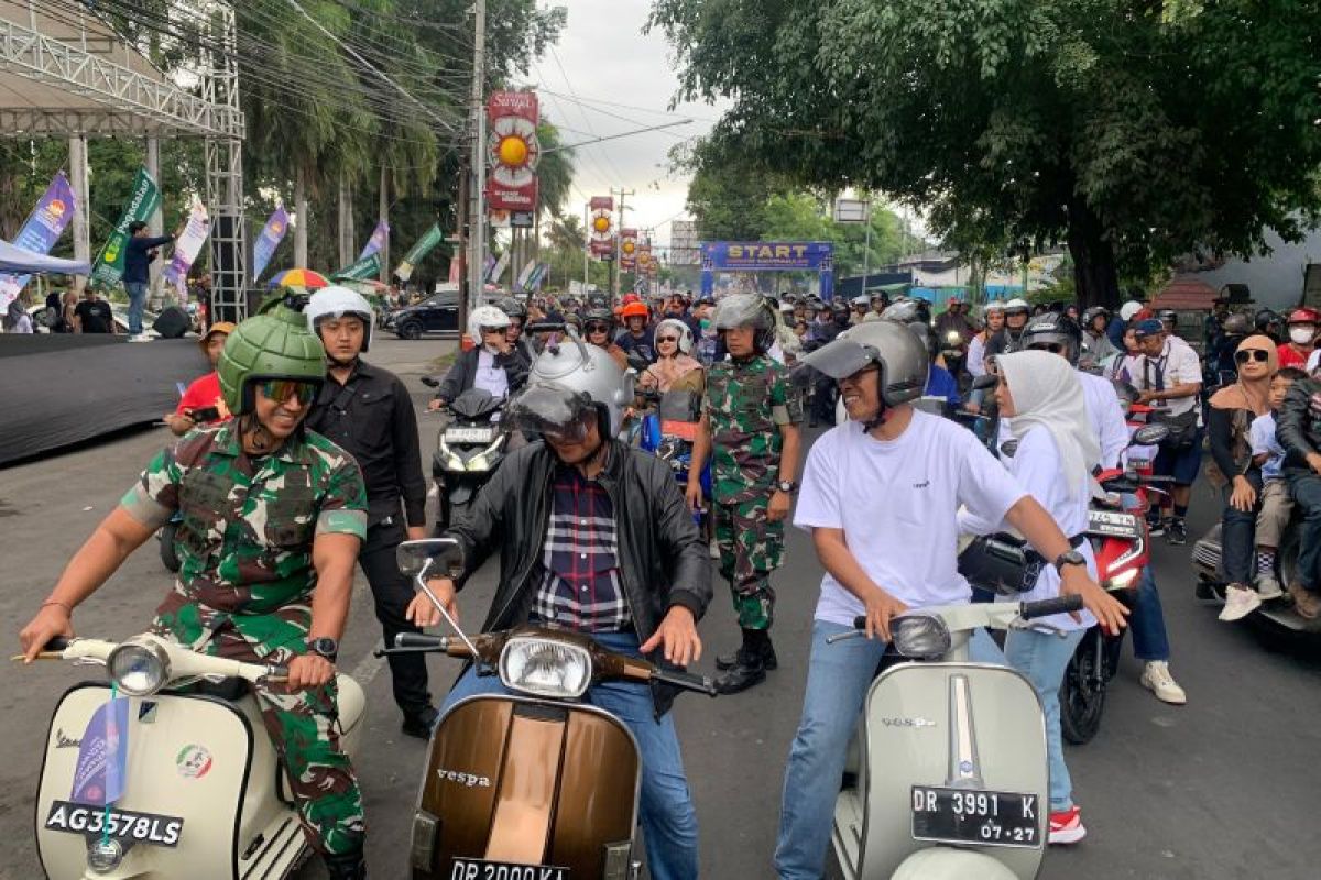 Pj Gubernur NTB dan PJ Bupati Lotim konvoi vespa meriahkan Harganas ke-31