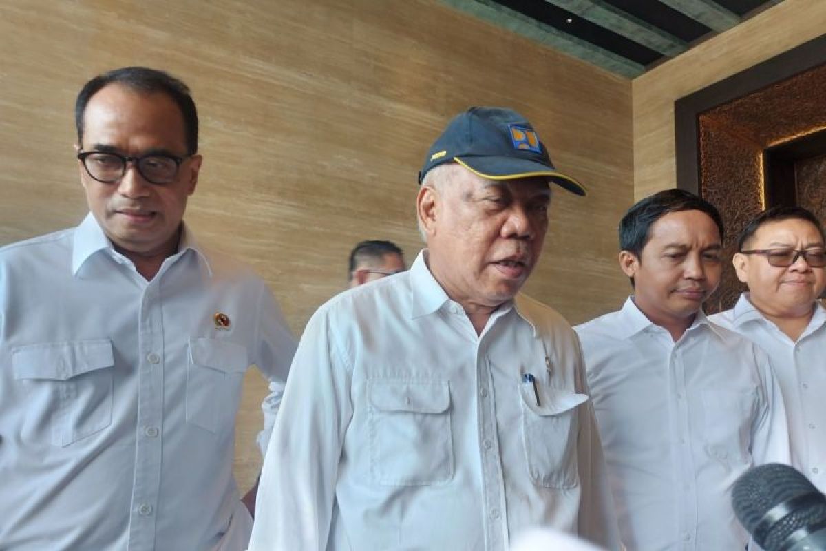 Jokowi pushes for people's involvement in nusantara's development