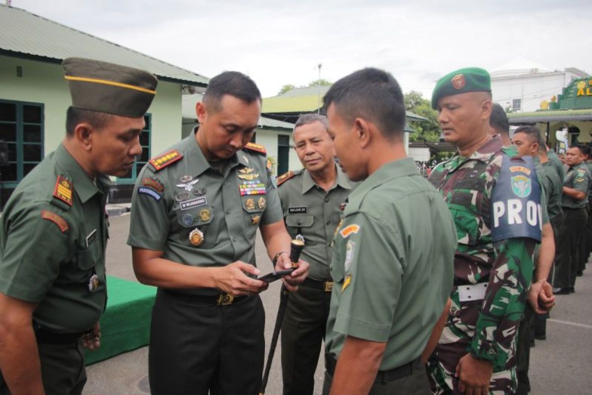 Kodim 0101 Banda Aceh sidak ponsel prajurit cegah judi online