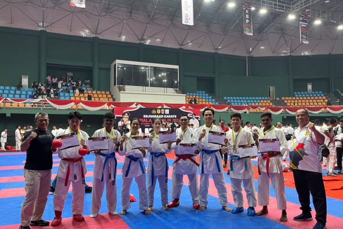 Tim Polda Kaltara raih emas dan perak di Kejurnas Karate Kapolri Cup