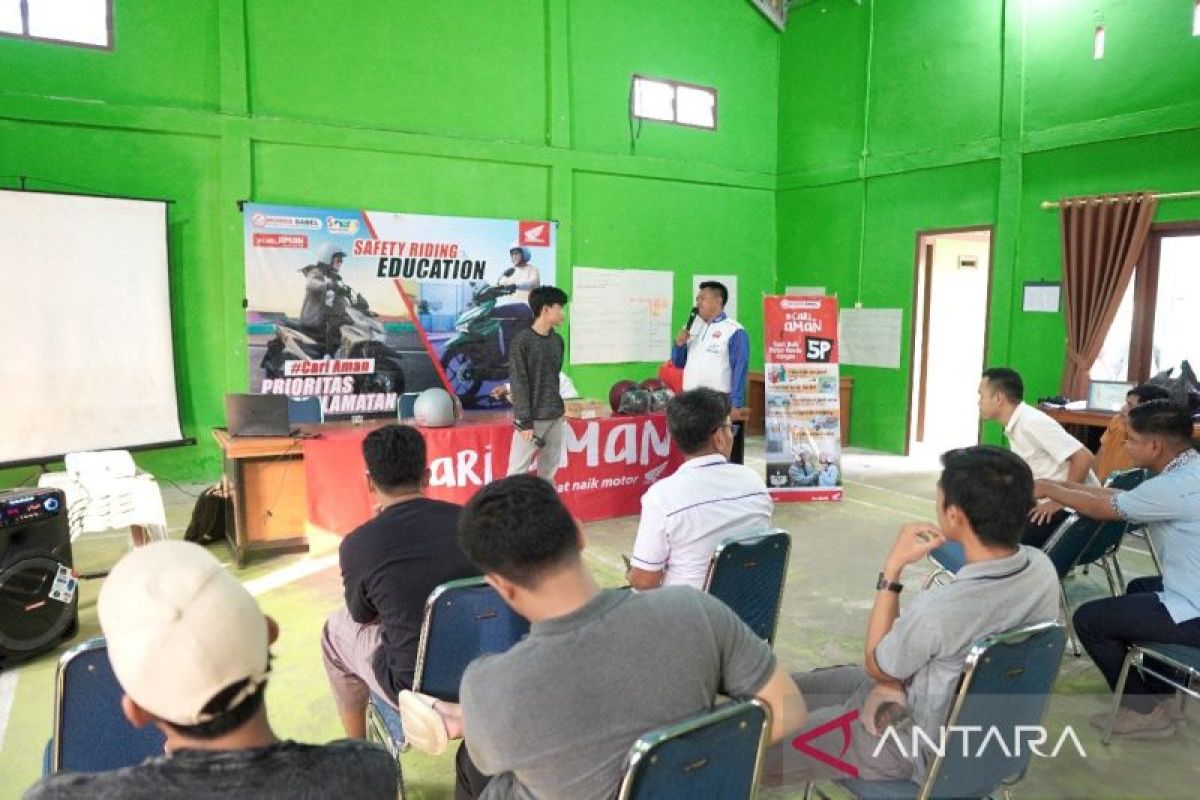 Honda Babel Gelar Edukasi Berkendara Bersama Warga di Desa Nyurok