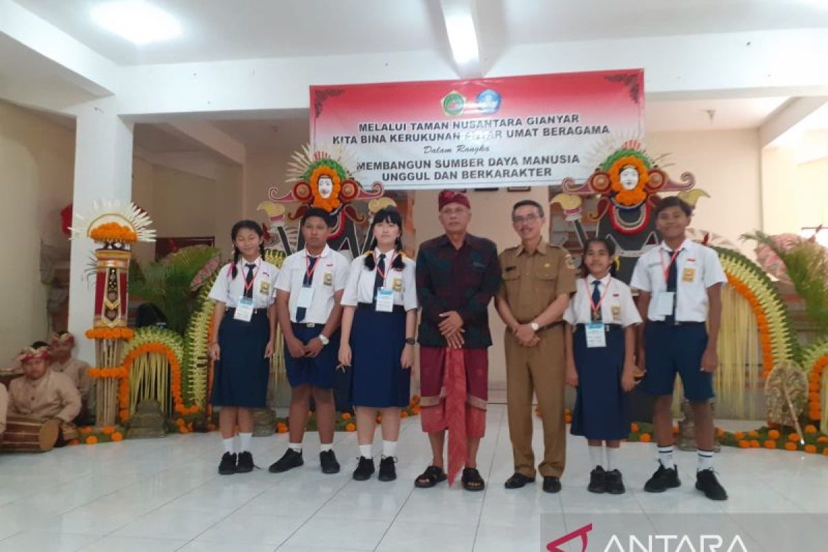 Pemkab Gianyar tanamkan kerukunan antarumat beragama ke para pelajar