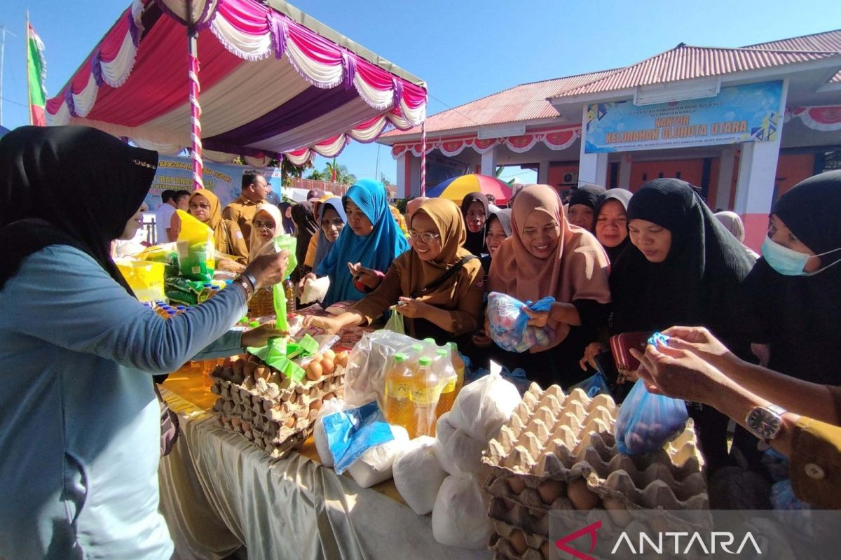 Pemkab Bone Bolango gelar gerakan pangan murah di Kabila