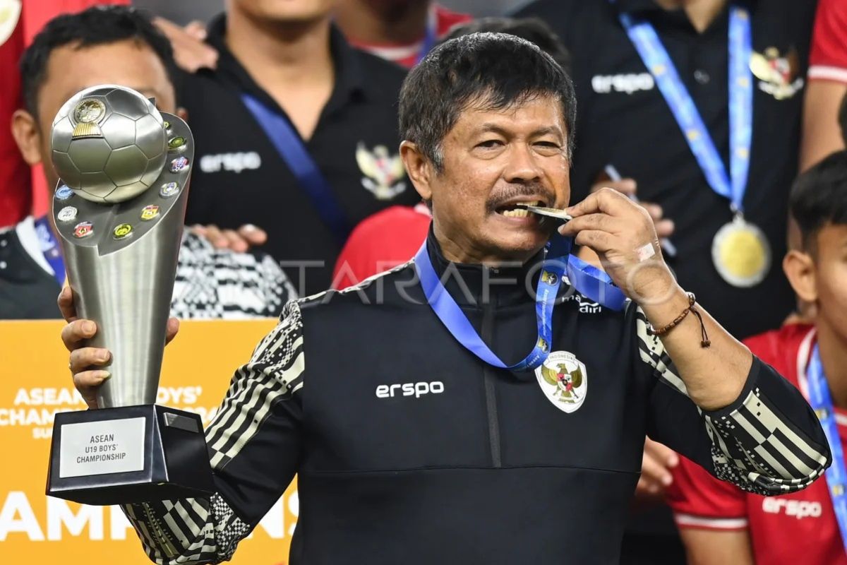 Juara AFF U-19, ini nazar Indra Sjafri ke Tanah Suci Mekkah