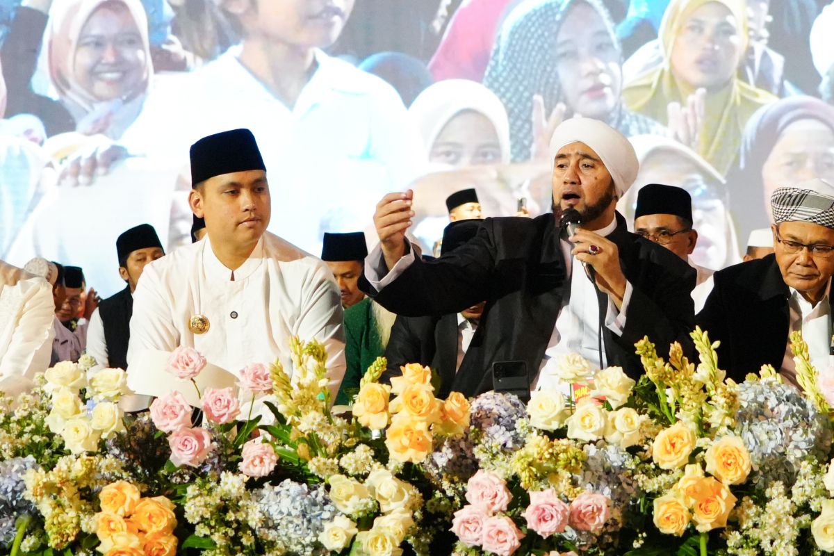 Pekan Raya Kendal ketiga kalinya dihadiri Habib Syech Assegaf