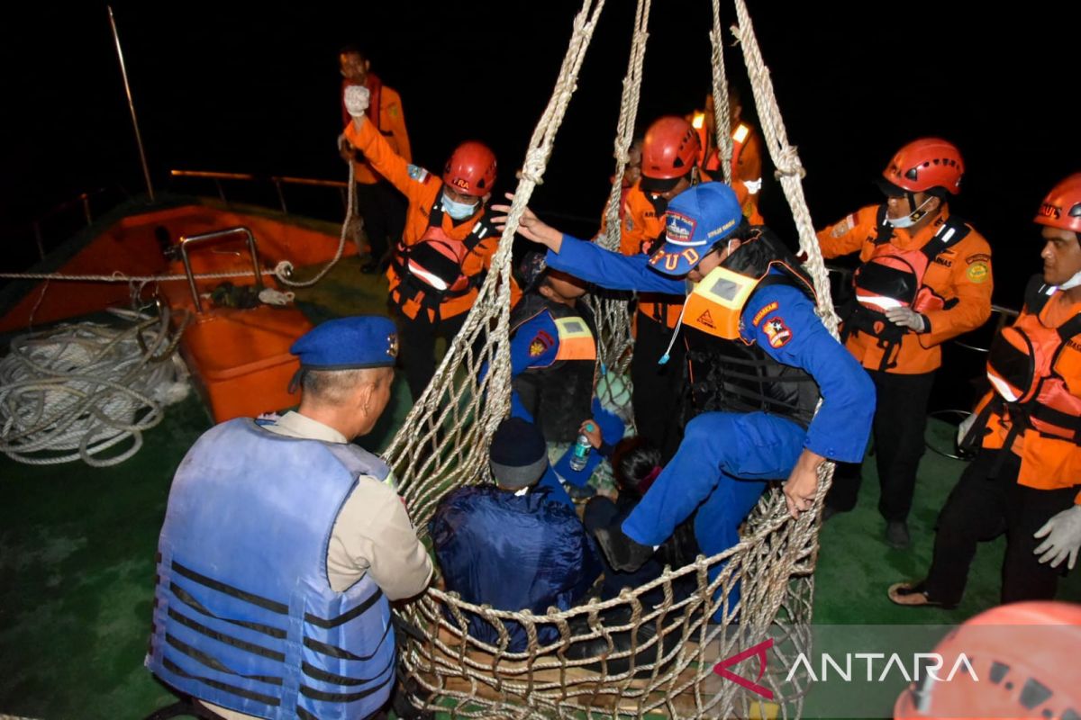 Evakuasi PMI di Selat Malaka
