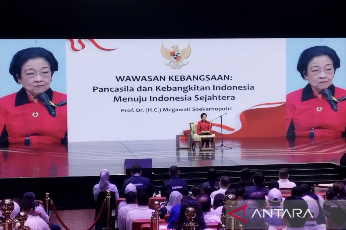 Megawati bilang ke Hasto jangan takut jika ditangkap