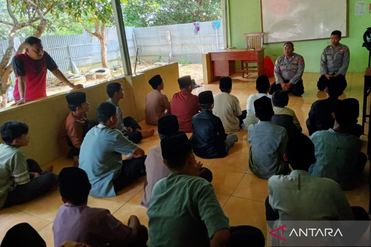 Polisi Bangka Barat giatkan sosialisasi cegah perundungan