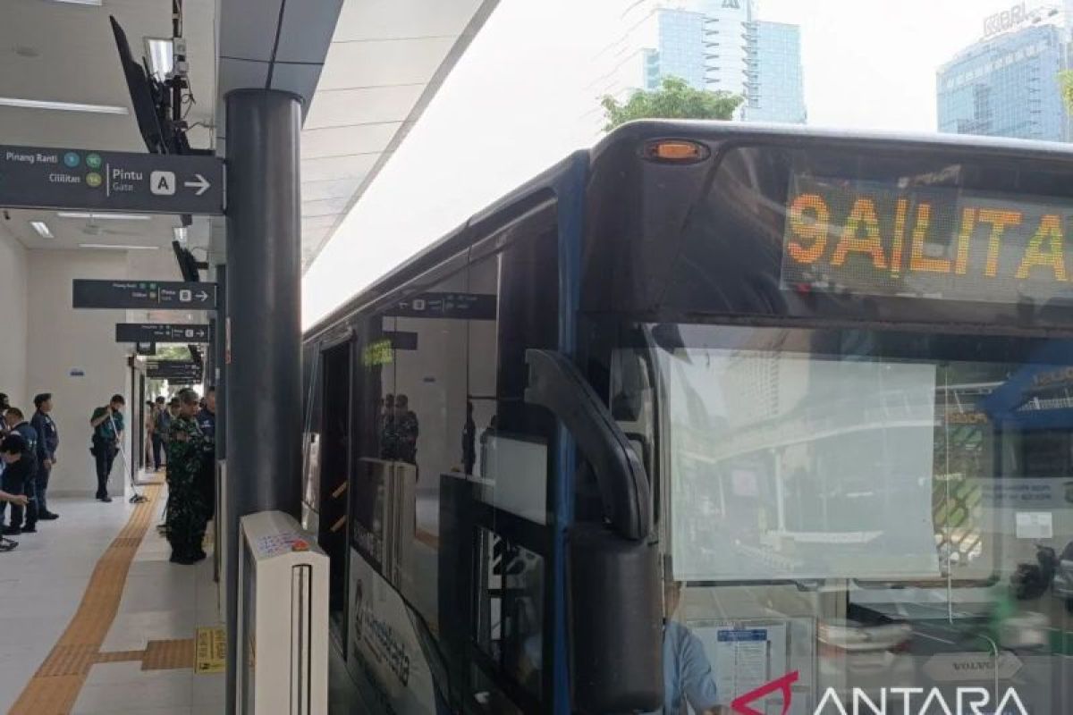 TransJakarta bisa hentikan operasi Mikrotrans yang tidak sesuai aturan