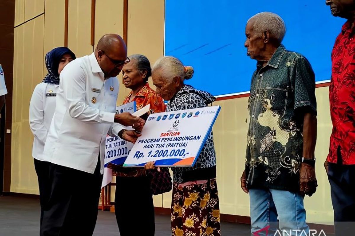 Ribuan lansia di Kota Sorong terakomodasi dalam Program Paitua