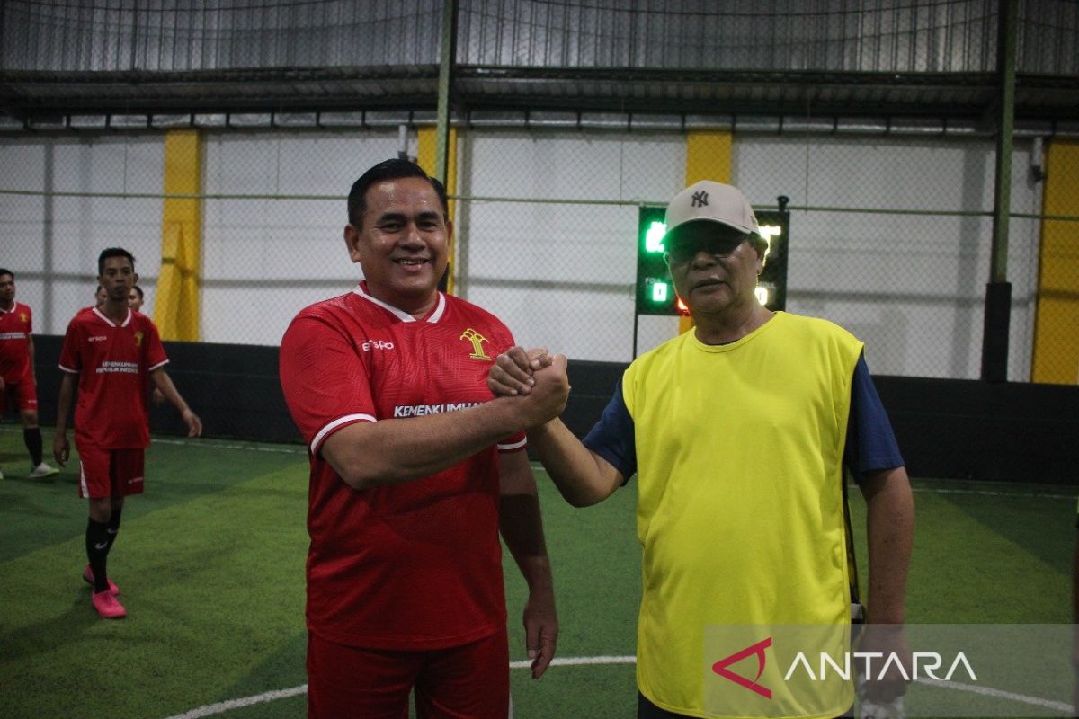 Kemenkumham gelar futsal persahabatan dengan Paman Birin semarakkan Hari Pengayoman ke-79