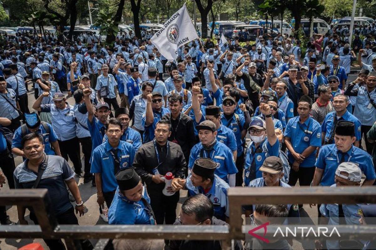 DKI kemarin, demo Mikrotrans lalu difabel penting ikut Pilkada