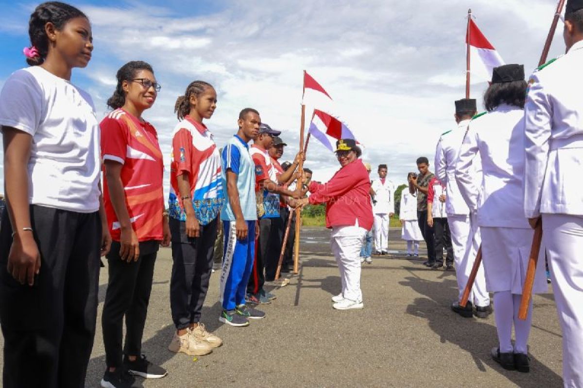 Pemprov Papua Tengah bagikan 10 ribu bendera sambut HUT RI