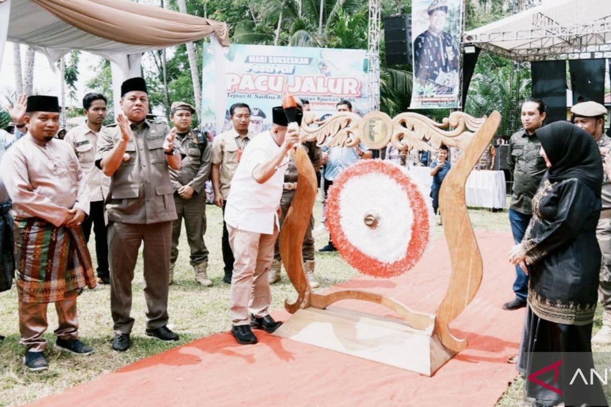 Festival Pacu Jalur di Kuansing resmi dibuka