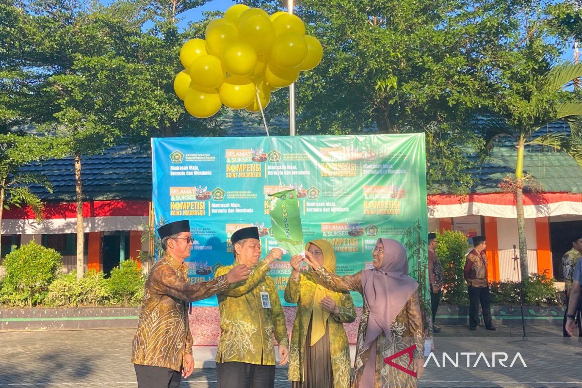 Ratusan siswa ikuti kompetisi sains madrasah Kalsel 2024