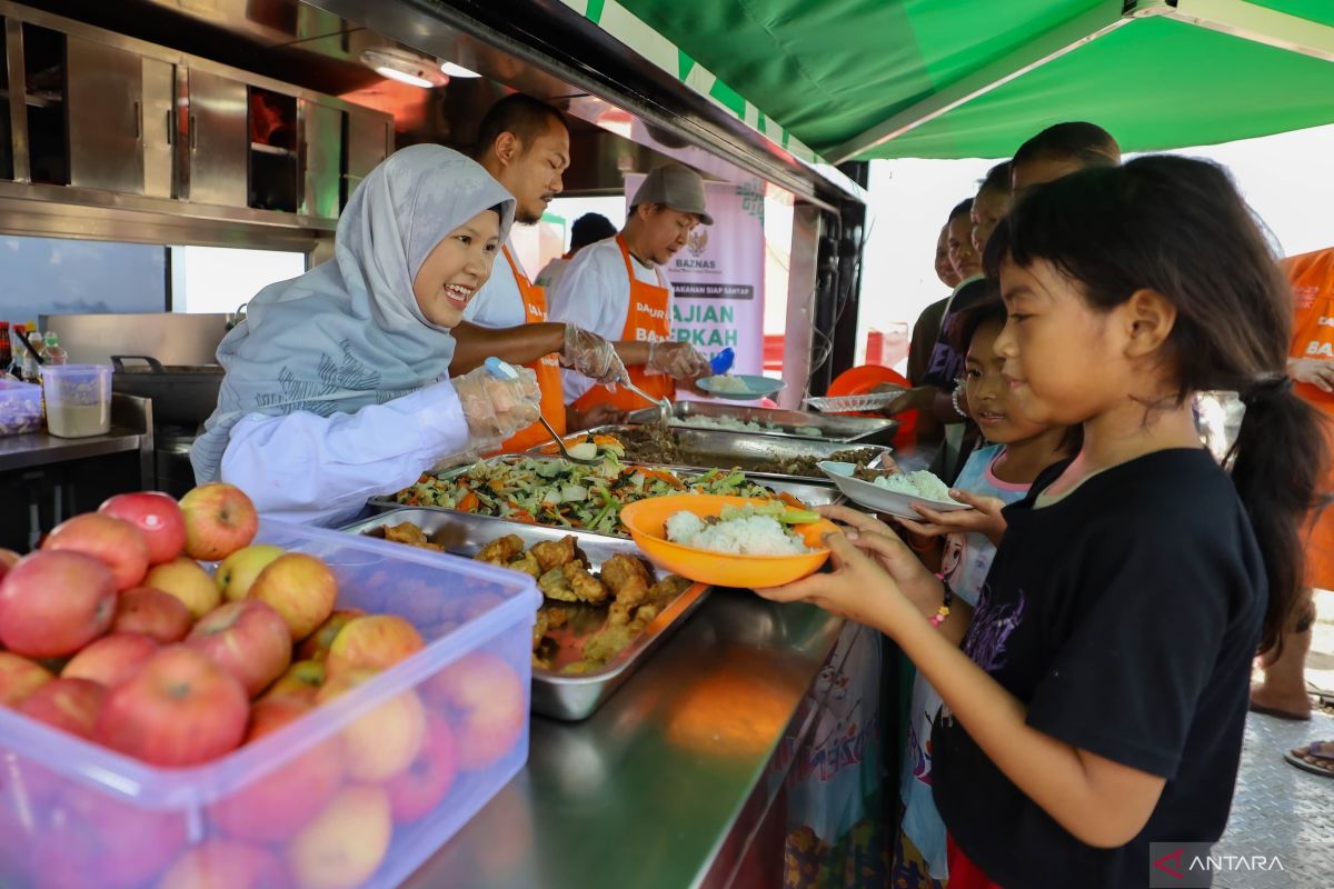 Baznas salurkan 1.000 paket makanan untuk mustahik di Jakarta Utara