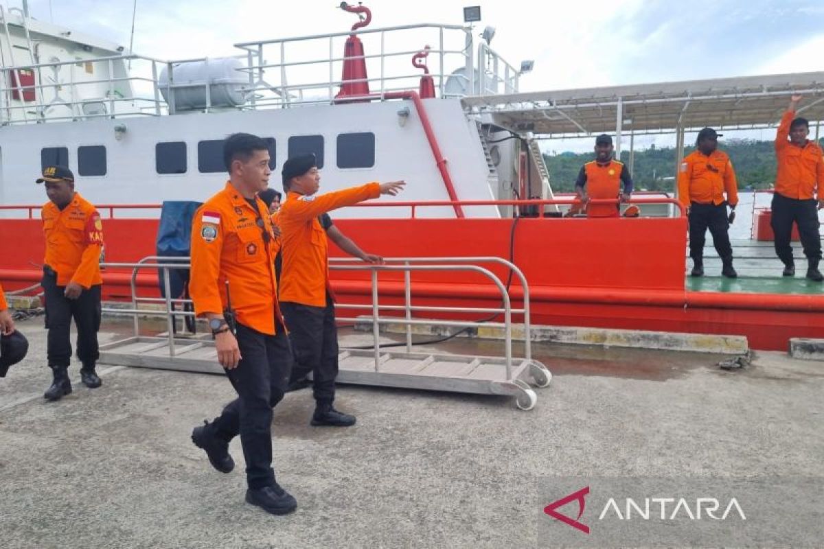 Basarnas simulasi kecelakaan pesawat di perairan Manokwari