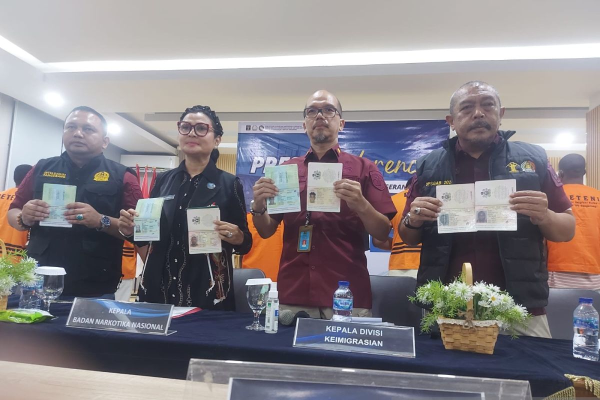 Imigrasi Tangerang amankan 10 WNA buat keresahan di PIK 2