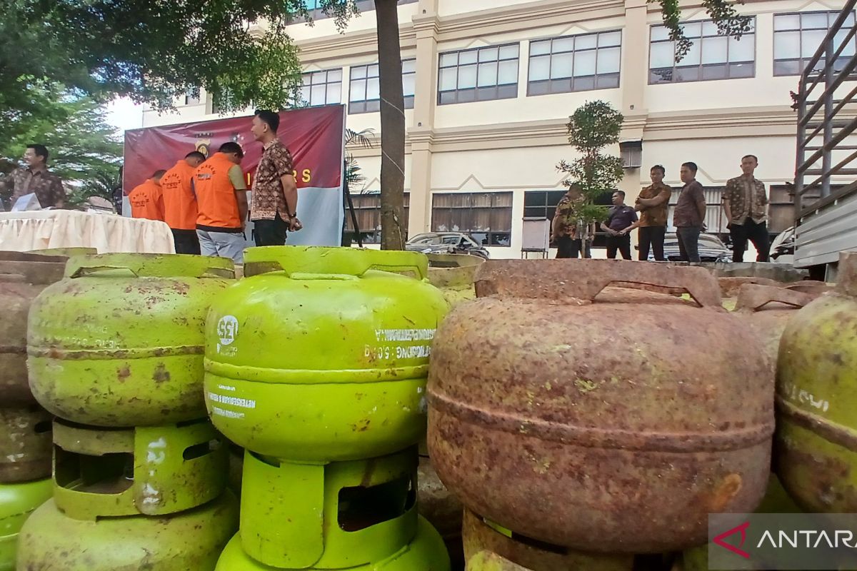 Polda Jambi tangkap lima tersangka penyalahgunaan LPG subsidi