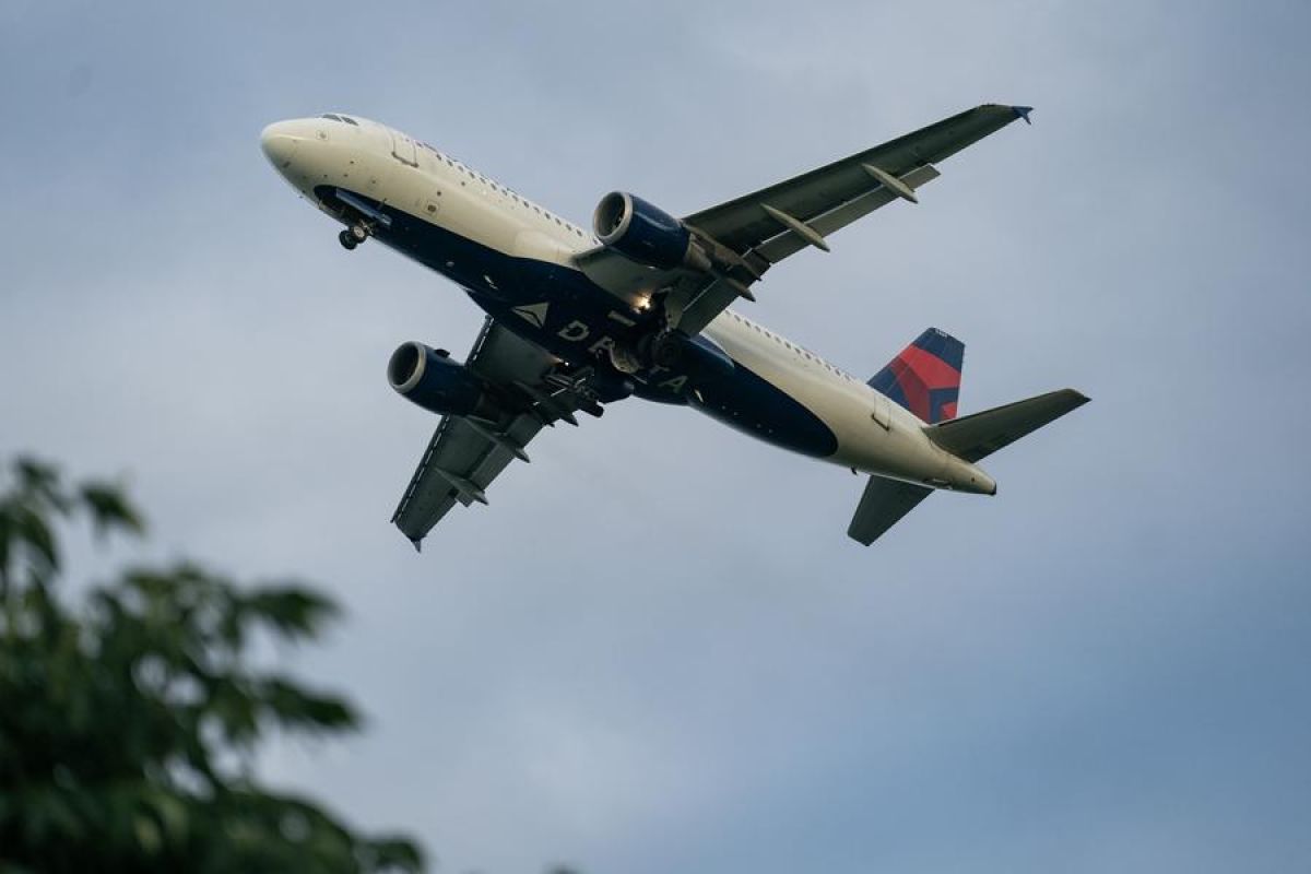 Maskapai Delta dan United Airlines tangguhkan penerbangan ke Tel Aviv