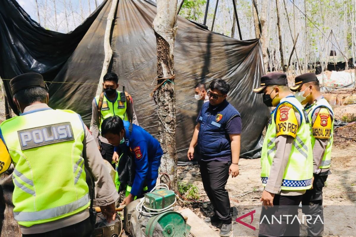 Polisi bongkar 95 sumur minyak ilegal di Musi Banyuasin