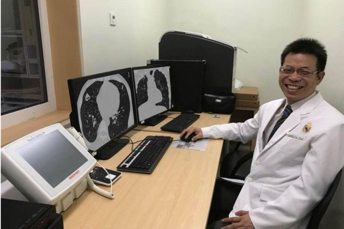 Riset CT Scan Toraks antarkan radiolog Yopi Simargi raih doktor UI