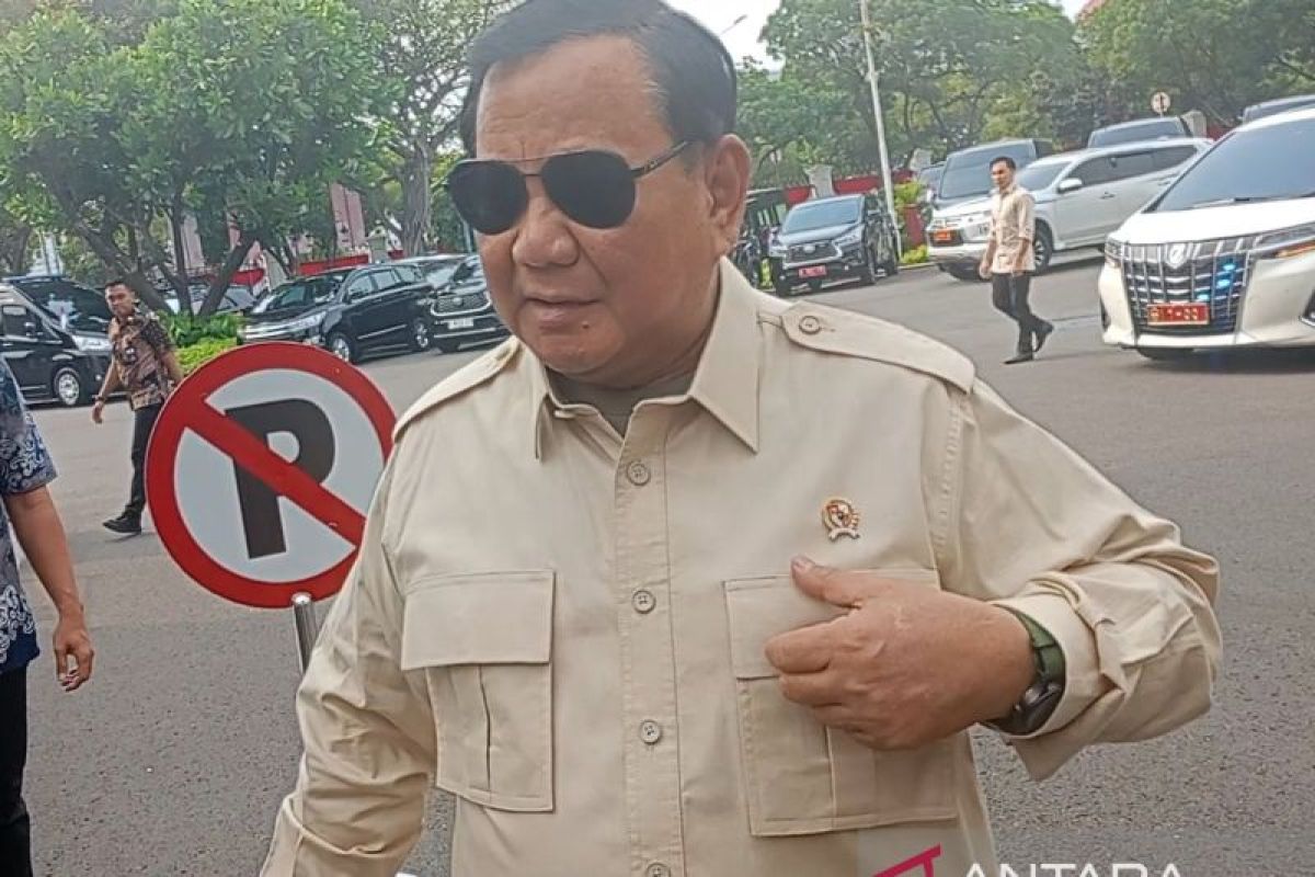 Menhan Prabowo laporkan hasil kunjungan ke luar negeri kepada Jokowi