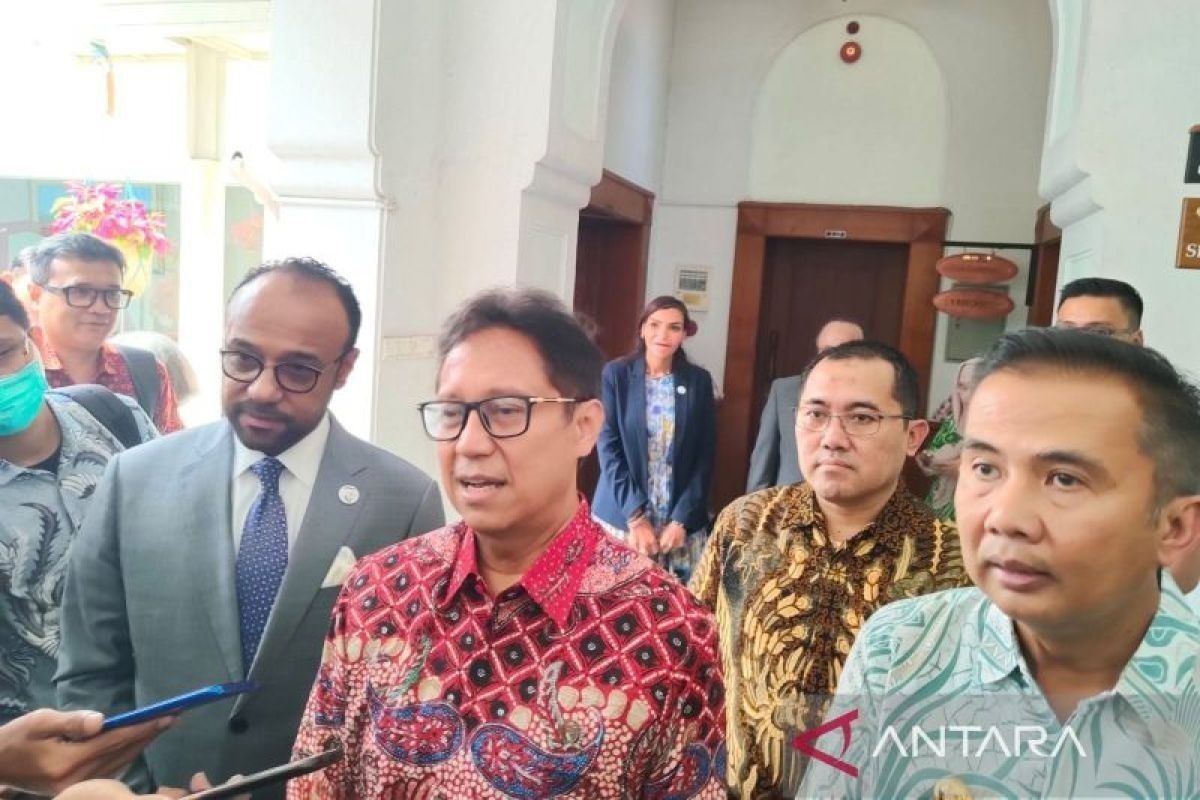 Menkes Budi Gunadi sebut sekitar 13 persen populasi Indonesia alami penyakit gula