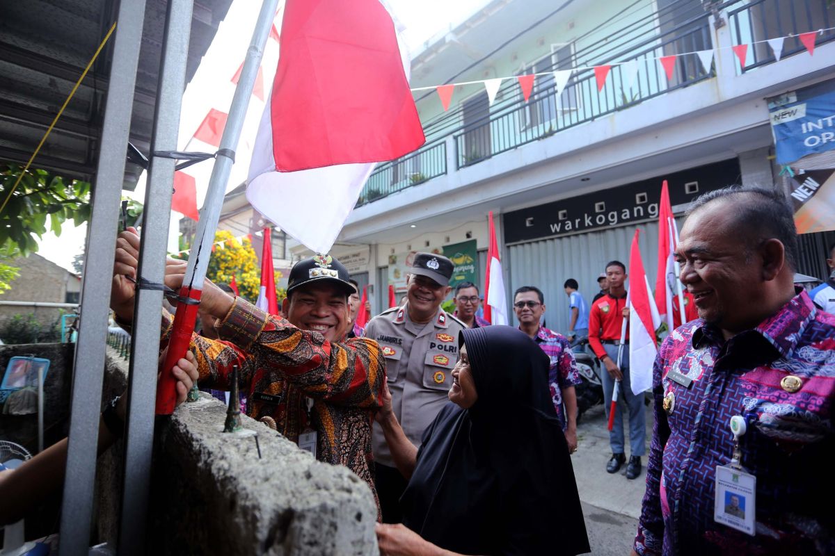 Masyarakat diimbau kibarkan bendera Merah Putih di rumah