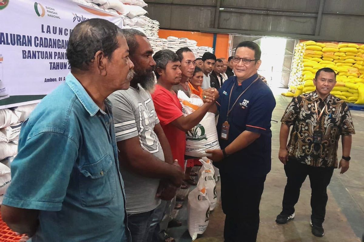 PT. Pos Cabang Ambon salurkan beras bantuan pangan tahap III