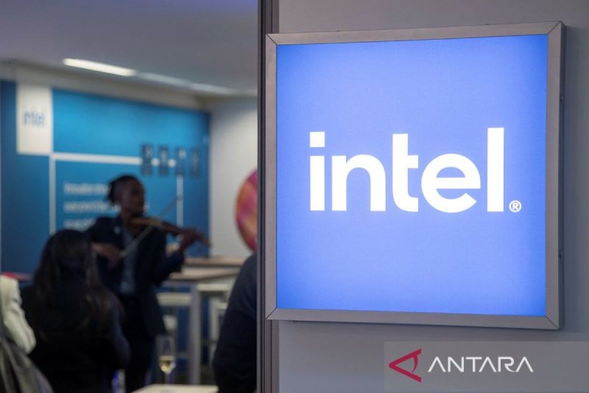 Intel akan PHK 15.000 karyawan