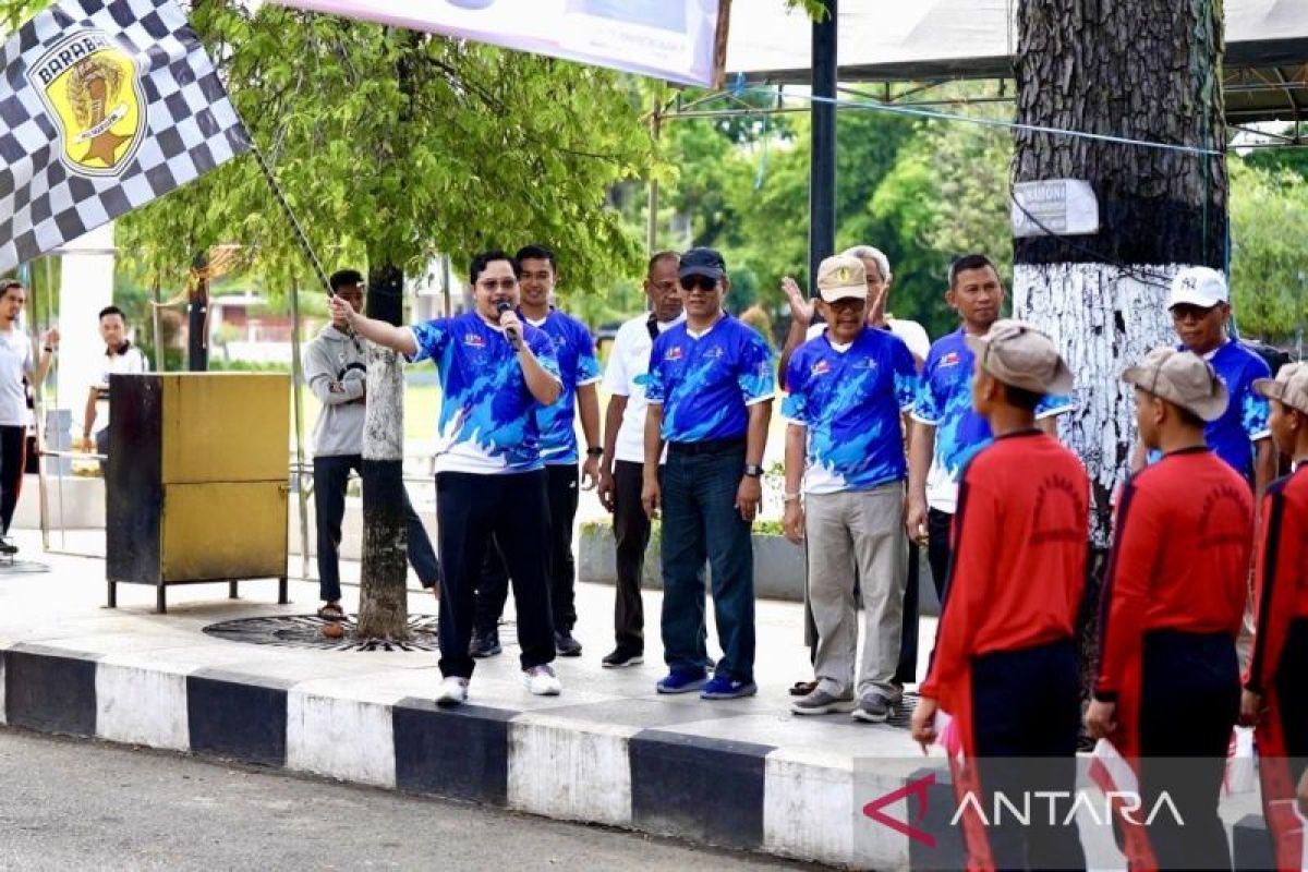 Pemkab HST gelar lomba gerak jalan antar pelajar sambut HUT ke-79 RI