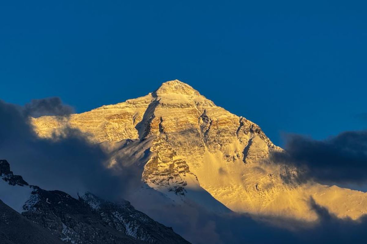 China mulai eksperimen interaksi darat-atmosfer di  Gunung Qomolangma