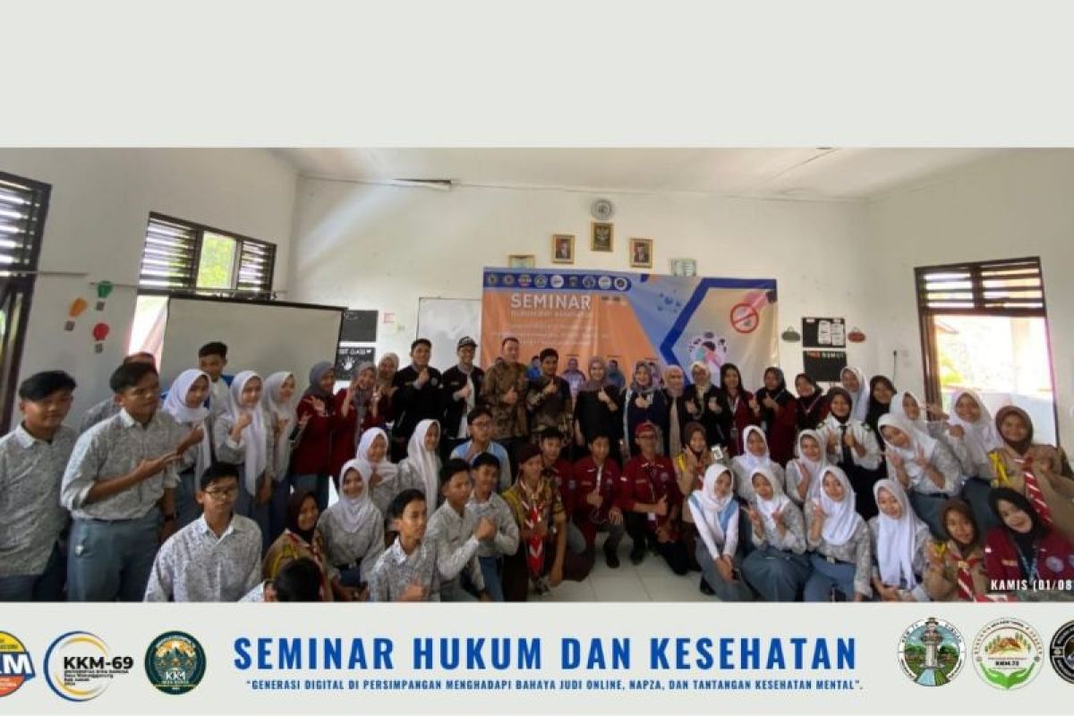 KKM Uniba berikan penyuluhan hukum dan kesehatan generasi milenial