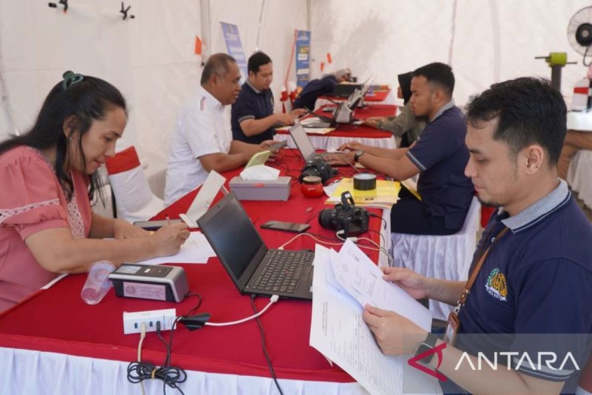 Sambut Hari Pengayoman ke-79, Imigrasi Kelas I TPI Pangkalpinang gelar paspor simpatik di akhir pekan