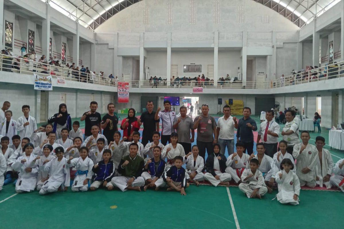 130 karateka bersaing di Piala Ketua KSH Inkado Sumut 2024