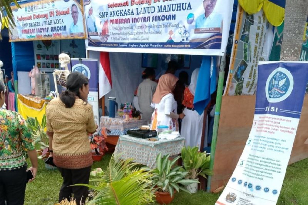 Pameran UMKM Festival Biak Pintar berikan dampak ekonomi bagi warga OAP