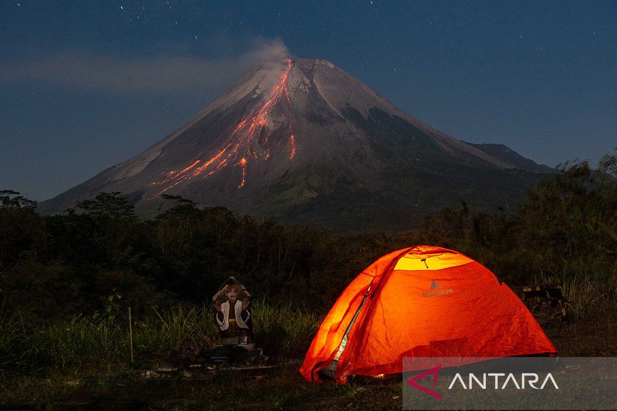 Gunung Merapi luncurkan 148 kali guguran lava dalam sepekan