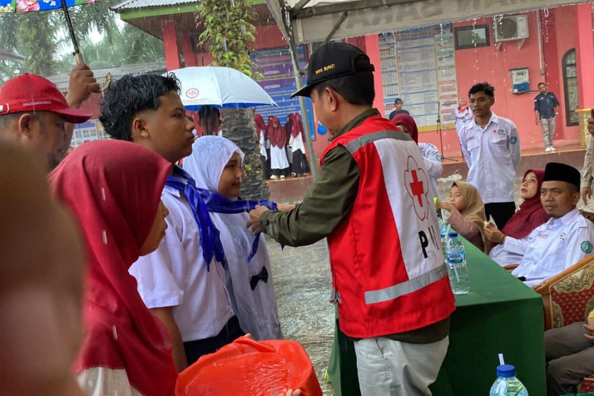 Pemkab Pasaman Barat adakan latihan gabungan Palang Merah Remaja