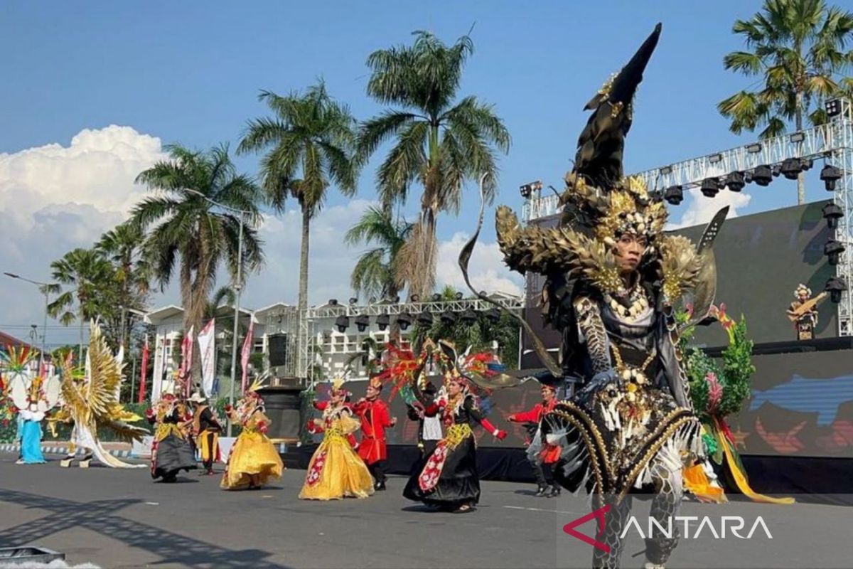 Pemprov Kaltim  pamerkan pesona IKN  di ajang Jember Fashion Carnaval