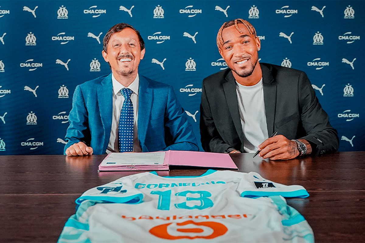 Marseille kenalkan Derek Cornelius sebagai rekrutan kelima musim ini