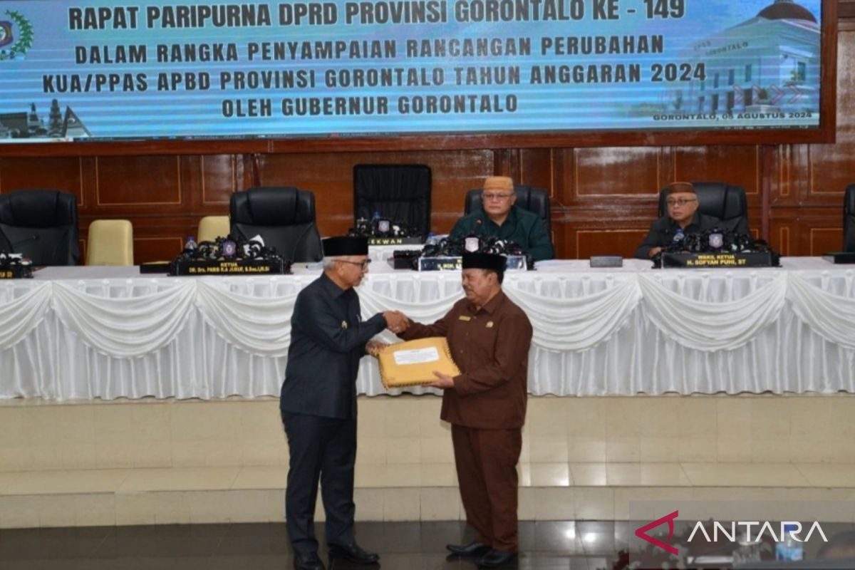 Pemprov Gorontalo serahkan dokumen KUA-PPAS APBD Perubahan ke DPRD