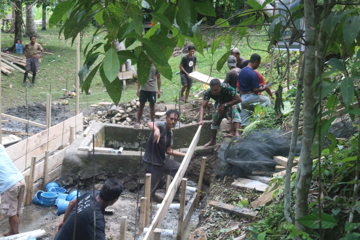 Satgas TMMD Kodim 1509/Labuha optimalkan pembangunan bak tampung air di Maluku Utara