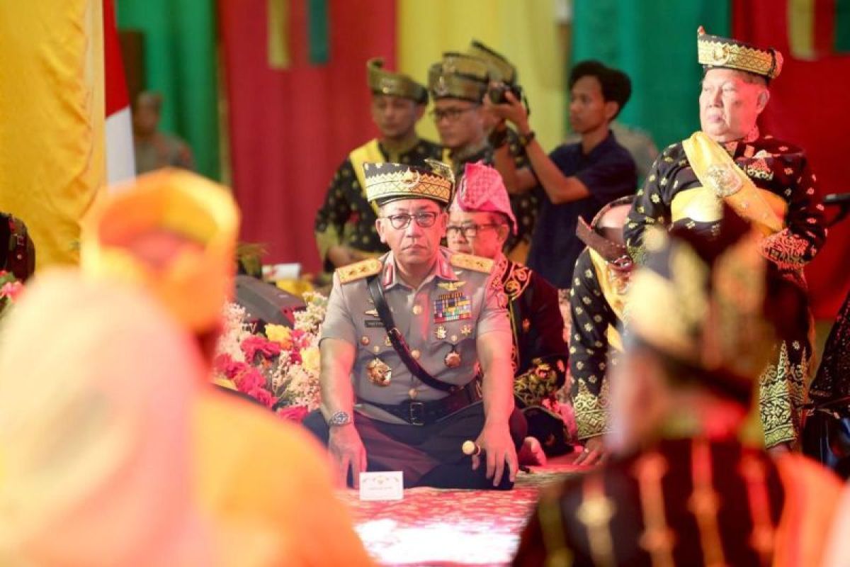 LAM anugerahkan gelar Dato Seri Indera Pahlawan kepada Kapolda Kepri