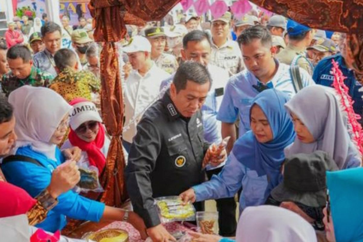 Bupati Karawang: Petahankan Banyusari sebagai penghasil ikan pindang